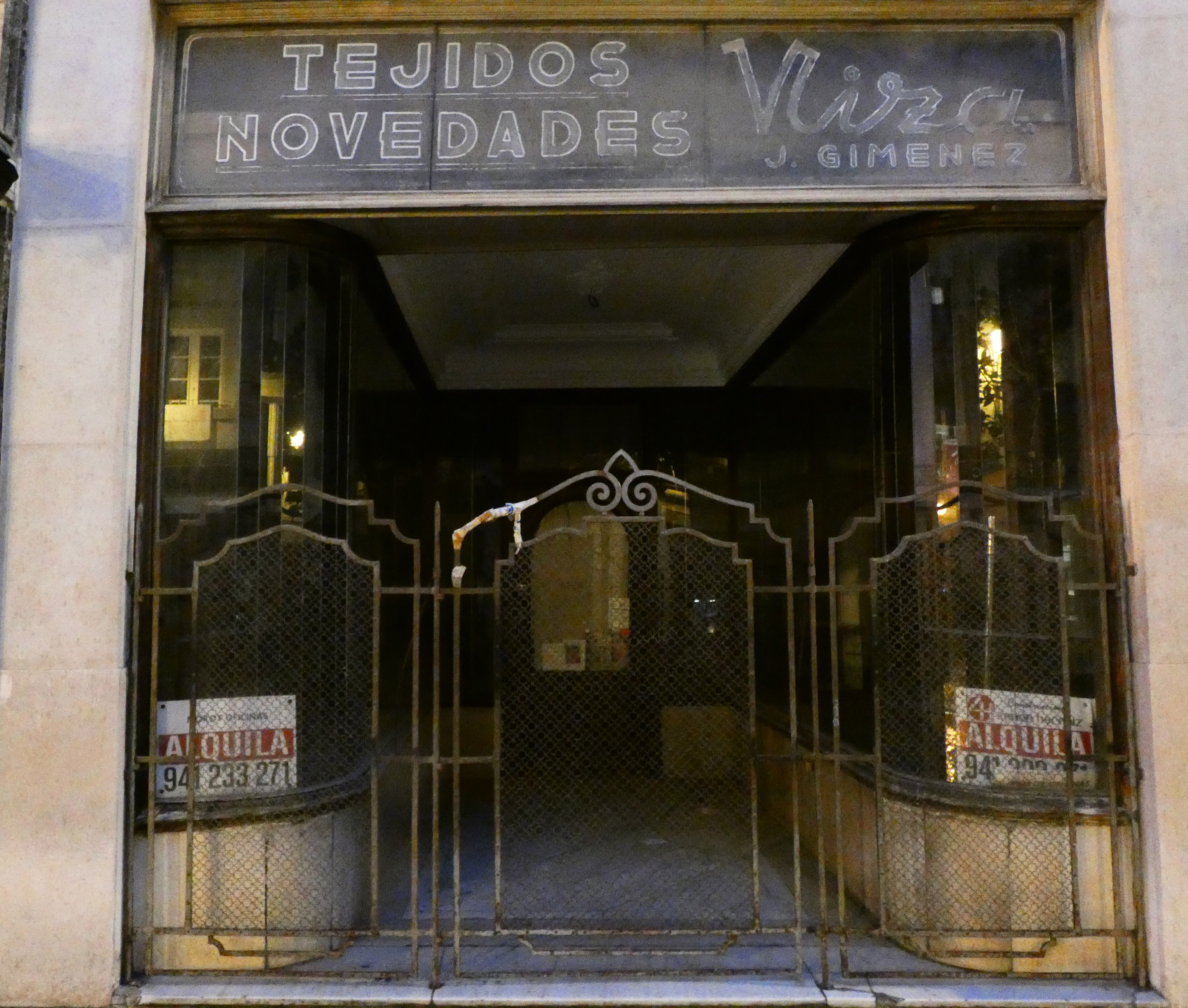 AQUELLOS MARAVILLOSOS ESCAPARATES CURVOS