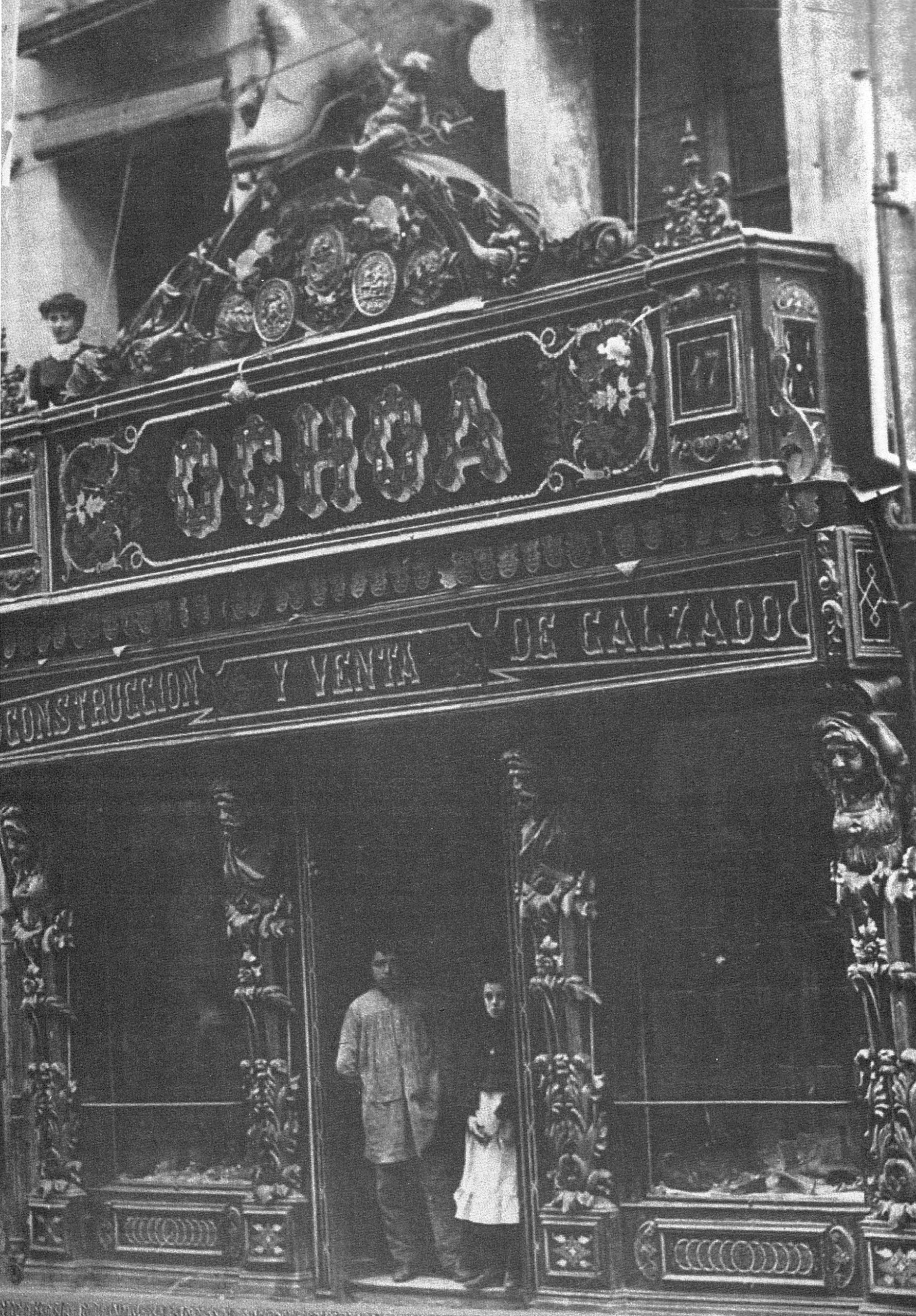 Portada Zapatería Ochoa_FdLyT 1888_foto LGonzález de Garay Ochoa